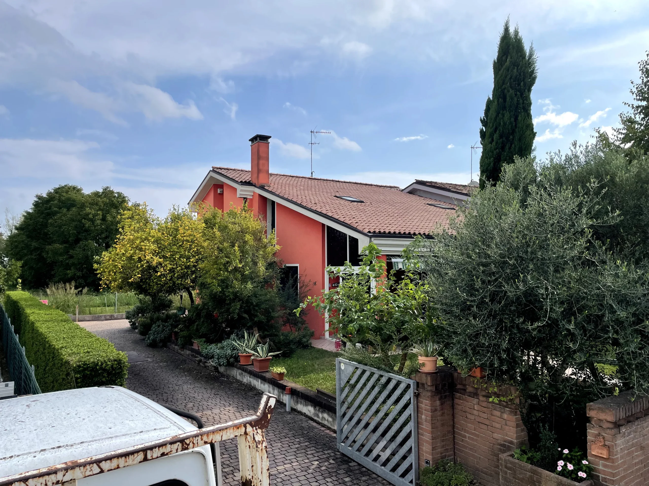 Cantiere di rifacimento tetto e copertura